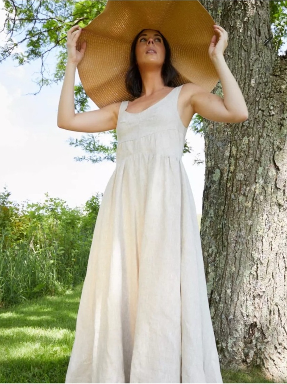 NWOT Sister Bloom (No. 14
Boutique) Médium Palmer Linen Maxi
Dress